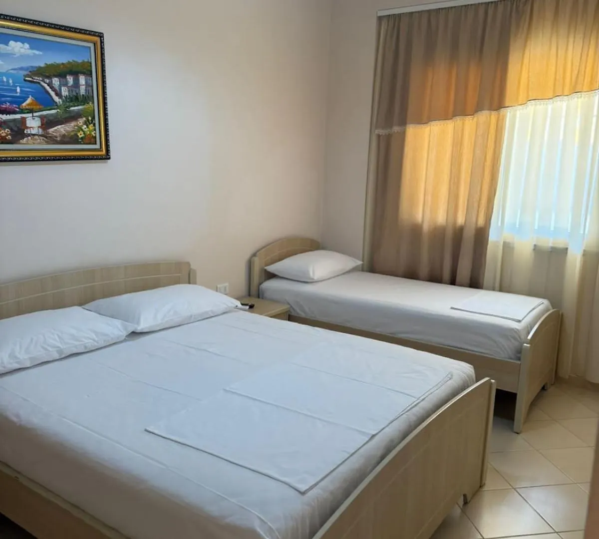 Sunny Beach Jonufer Radhimë ألبانيا